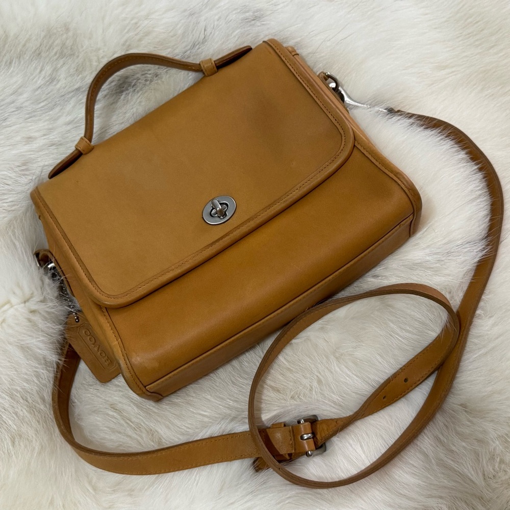 Vintage COACH Costa Rica Court Bag 9870 Camel Leather Shoulder Crossbody #209 - Picture 2 of 16